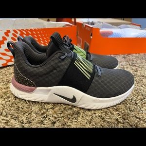 Nike In Season Renew Shoes New in Box 7